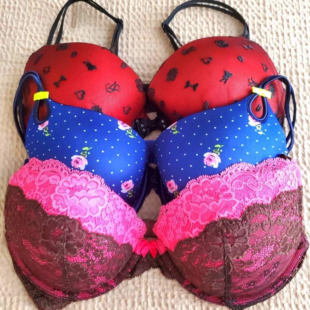 VICTORIAS SECRET BRA BUNDLE Size 34D